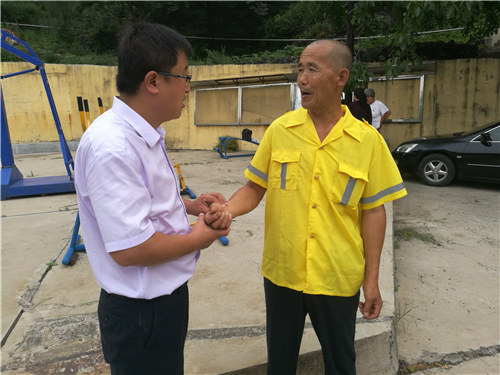 王金辉:巡诊无惧山高路险 送医只为百姓安康